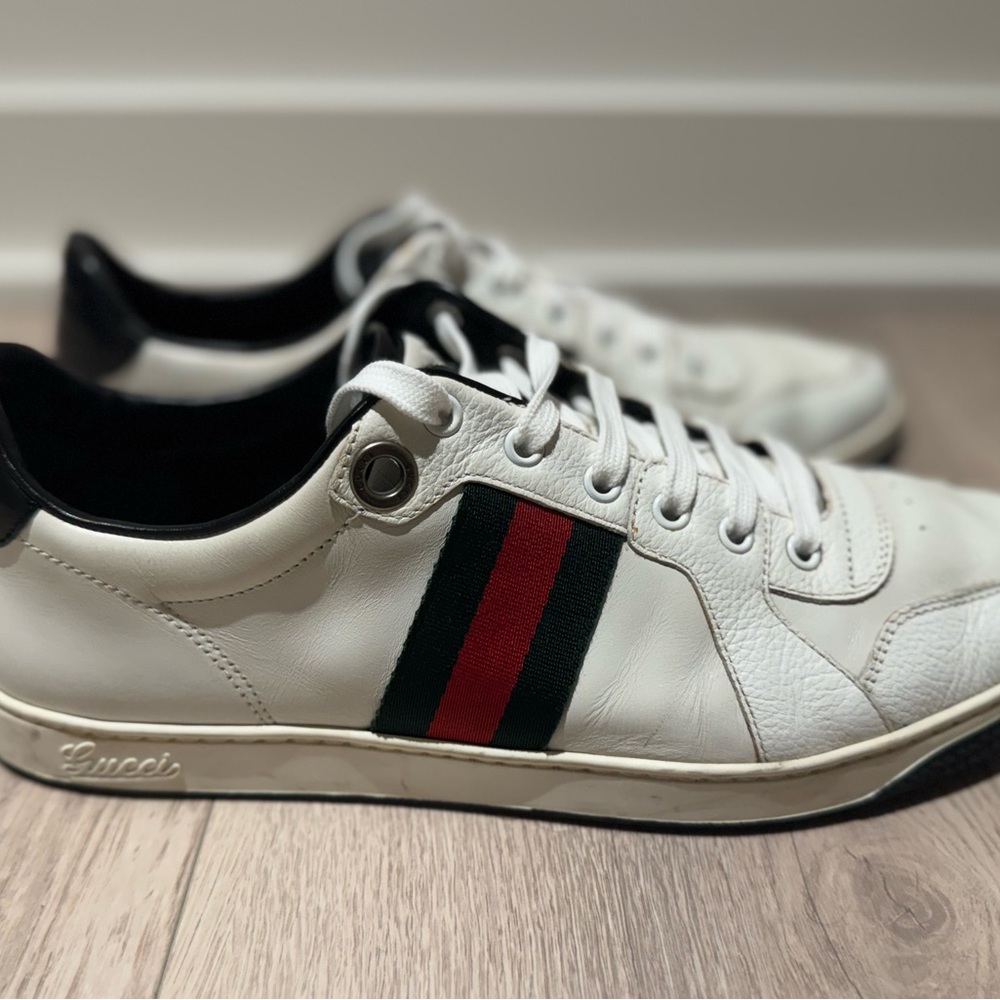Gucci White Sneakers with Red and Green Stripes